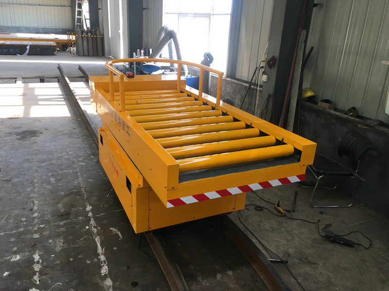 3T Rail zamienia elektryczny płaski wózek z windą